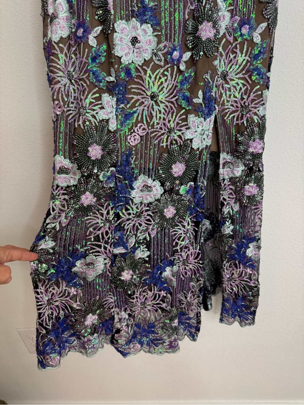 ELLIATT Paige Sequin Mesh Midi Dress Sz Small - Picture 6 of 16
